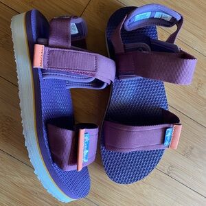 Colombia Women Sport Sandal